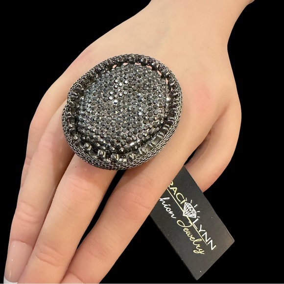 Traci Lynn Dazzling Silver and Black Ring Stretch - Picture 2 of 3